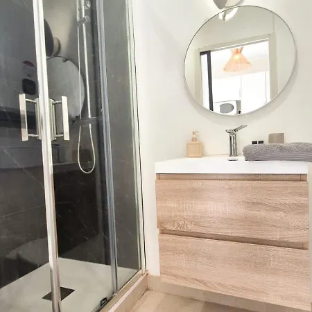 Cosy - Balcon - Climatisation Apartment *